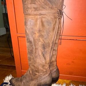 Frye thigh high leather boots !